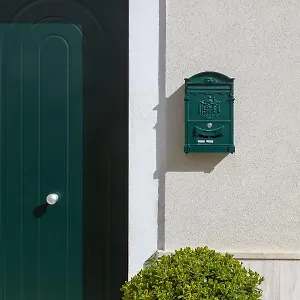 https://apulian-house.lecce-hotels.com